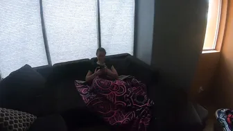 Pounding Pussy Til she gets on Top and makes me Cum inside her