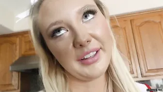 Busty Blonde Cheerleader Shows her Gorgeous Natural Boobs and Delivers Blowjob