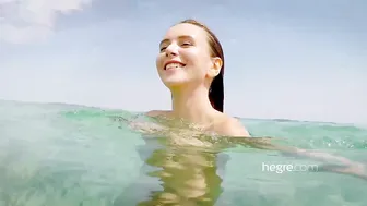 Tasty Natural Teen is Enjoying Naked on the Ibizza Beach