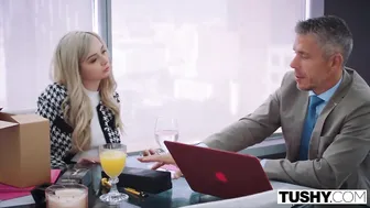 Yummy Blonde Secretary Getting Analized by Horny Boss in his Office