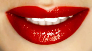 Gorgeous Blonde Boss Loves Her Pussy Being Licked