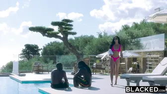 Slutty Rich Girl Enjoys Outdoor Threesome with Two BBC in her Luxurious Villa