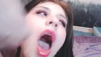Russian Teen Cutie Gives Nice Blowjob on Free Live Webcam