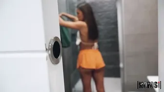 Weird Dude Spied and Convinced his Best Friend's Girlfriend to Fill her Ass with Cum