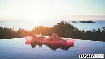 She Wanted To Relaxes But End Up With A Cock In Her Ass