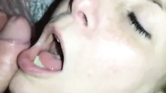 Sexy Married Milf Enjoys Homemade Cock Sucking