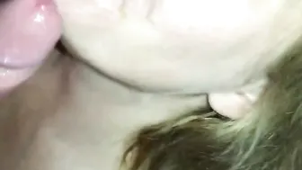 Sexy Married Milf Enjoys Homemade Cock Sucking