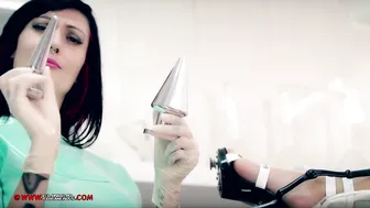 Kinky Nurse  Minerva Torturing Valentina Bianco On Gyno Chair