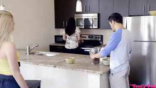 Crazy Family - Horny Teens Fucking While Their Mom is Making a Breakfast