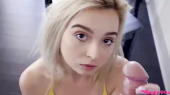 Crazy Family - Horny Teens Fucking While Their Mom is Making a Breakfast