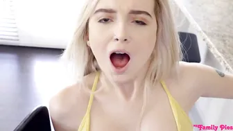 Crazy Family - Horny Teens Fucking While Their Mom is Making a Breakfast
