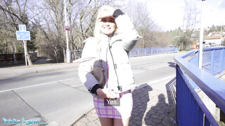 Lost British Tourist Gina Varney Sucks Czech Dick For Directions