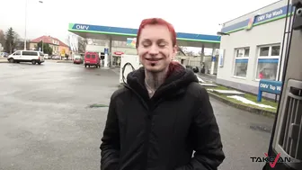 Totally Pierced and Tattooed Wierd Babe Rock the Cock in Driving Car