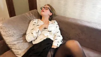 Young Boss Caught Naughty Secretary Playing with her Wet Pussy