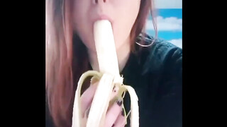 Girls Sucking And Deepthroat Banana