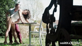 Backyard Hard Anal Fuck for Stunning Babe Cassie Del Isla