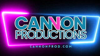 Redhead Beauty Hannah Grace: Ready for Intense Intimacy with a Big Booty