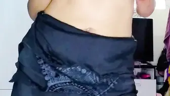 Putita flaquita con gran trasero
